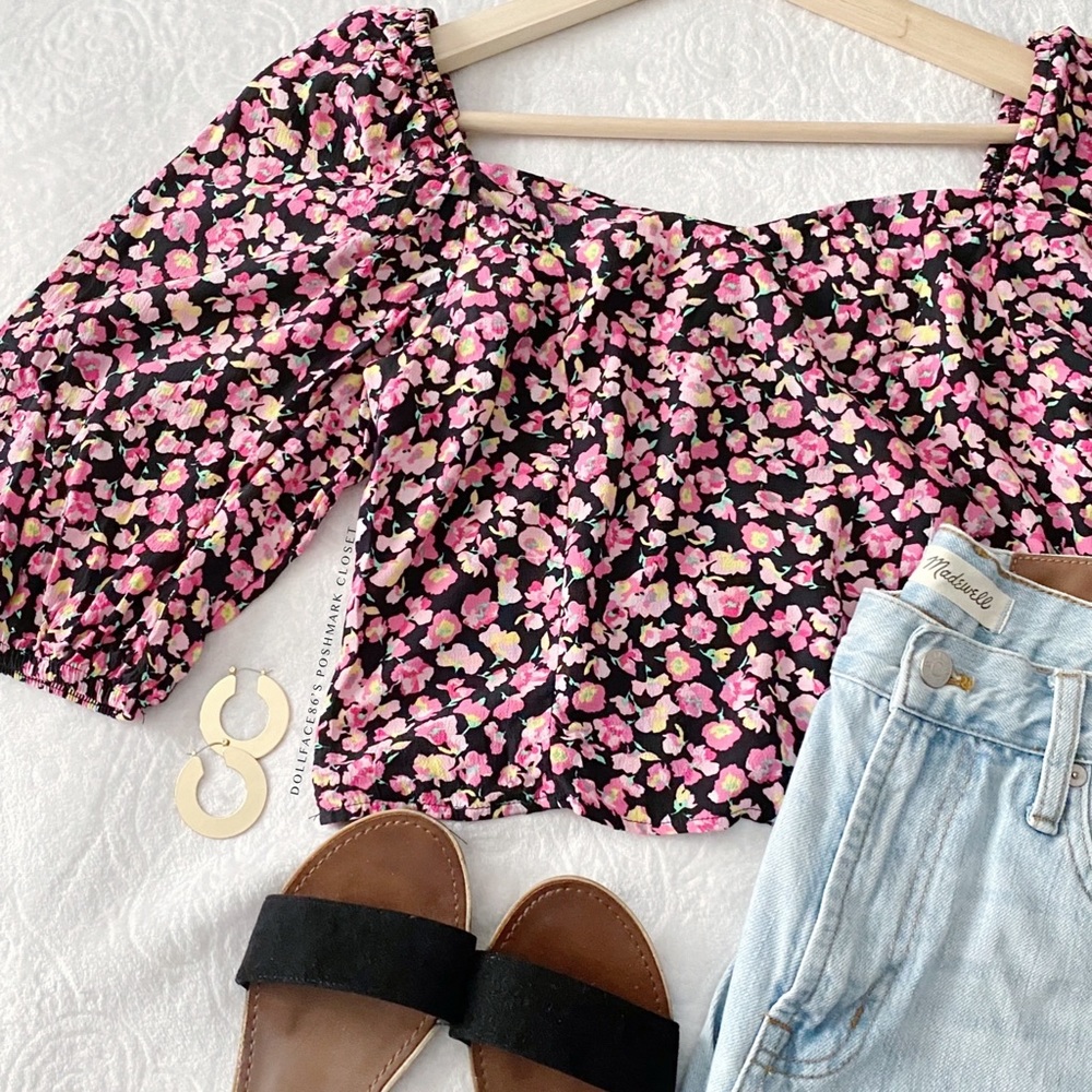 Floral Off-Shoulder Crop Top
